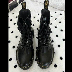 Dr Martens Classic Jadon Black Smooth Leather Platform Boots Women SZ 7